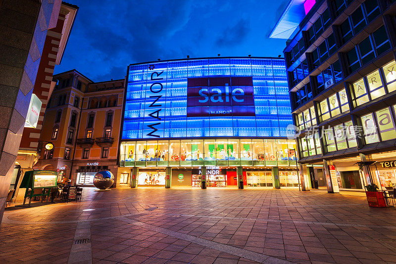 MANOR Lugano购物中心，瑞士